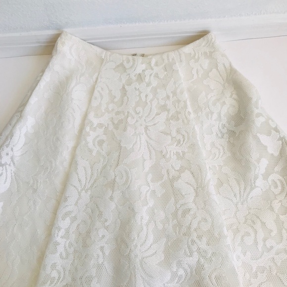 SOLD TOPSHOP LACE HIGH-WAIST SKIRT - Picture 8 of 8